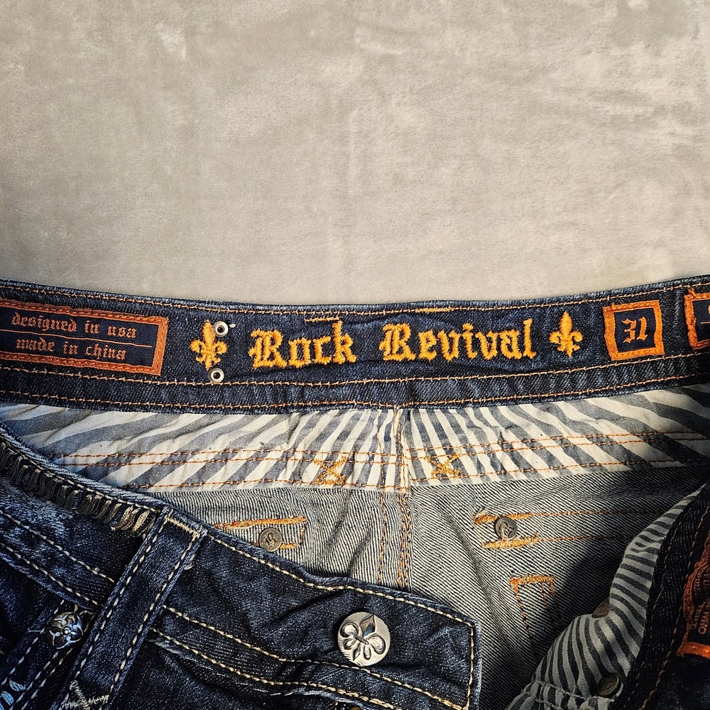 Rock Revival Gwen Capri Women's Raw Hem Flap Pocket Thick Stitch Denim Size 31 - Picture 2 of 11